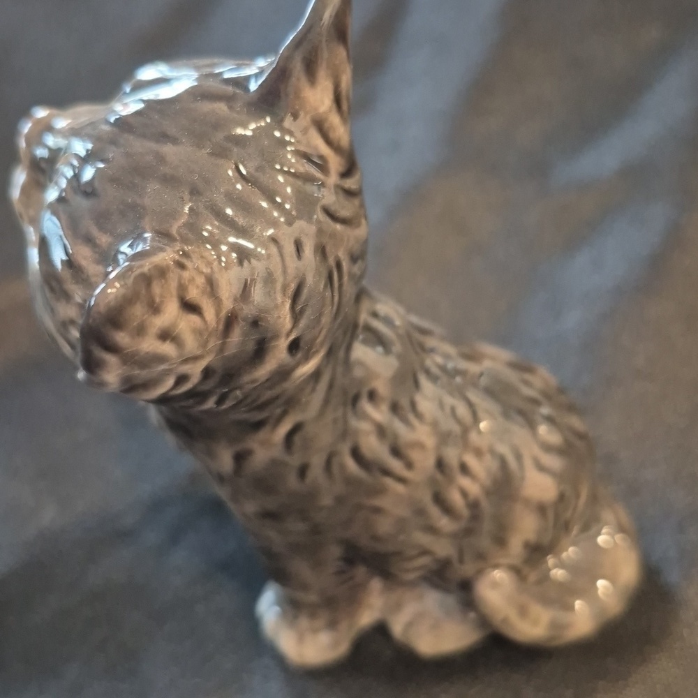 Vintage Goebel Gray Ceramic Tabby Cat Figurine Model 31006 - Picture 4 of 6